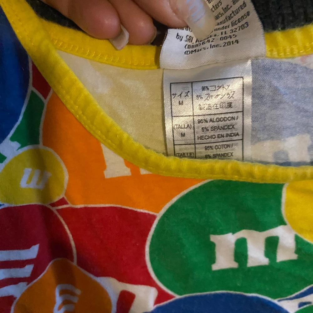 M&M tank top - Picture 2 of 2